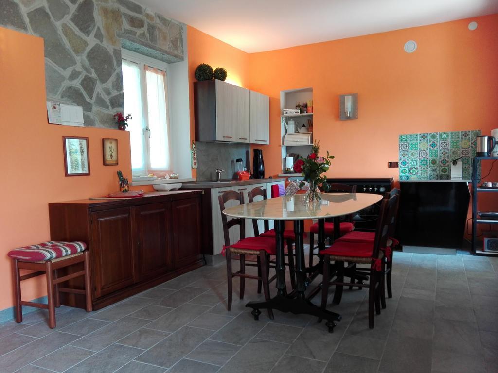 Casa Badinot Guest House Diano dʼAlba Eksteriør bilde